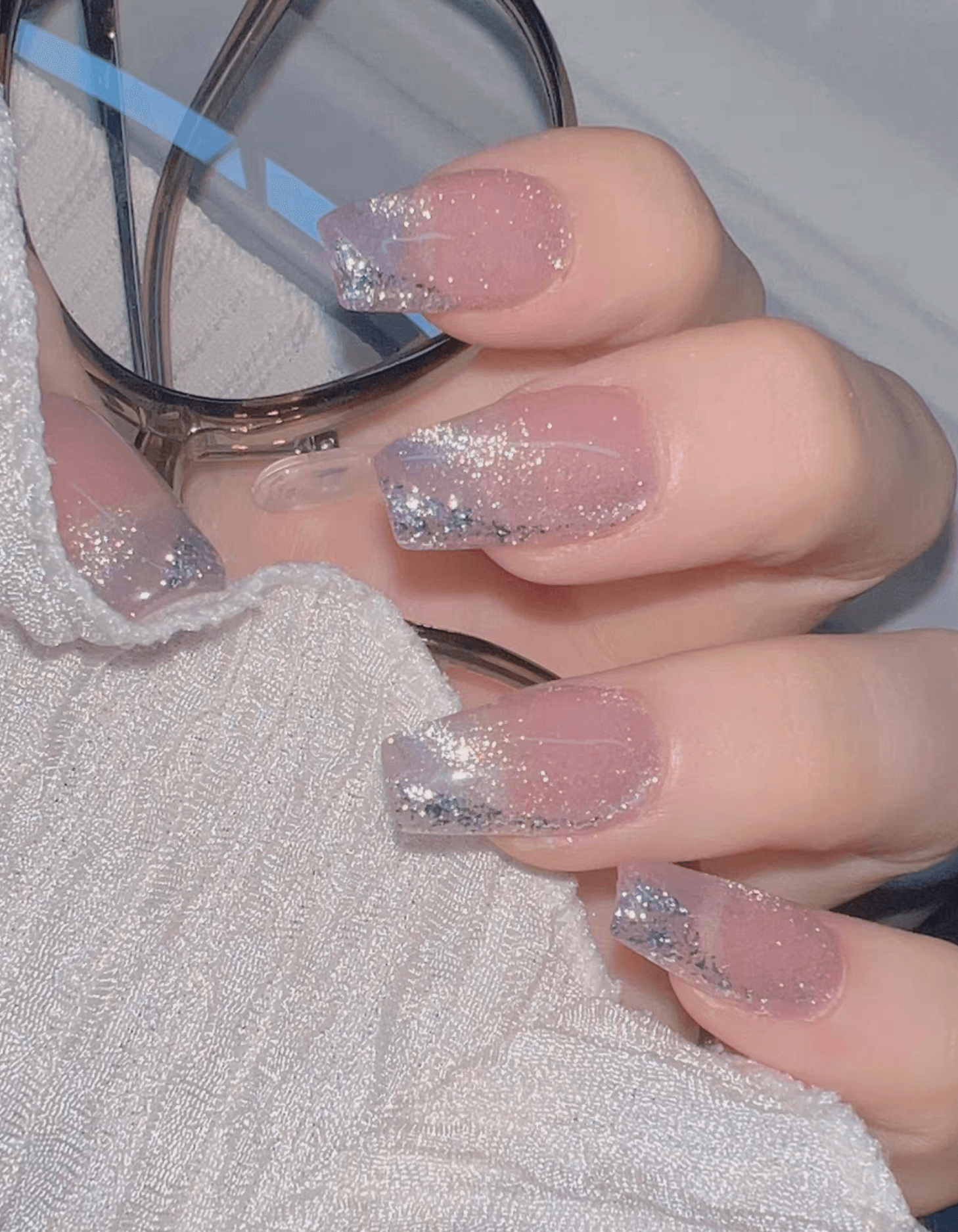 G307 - Glamorous Mocha Cat-Eye Press On Nails - Gallery - 2