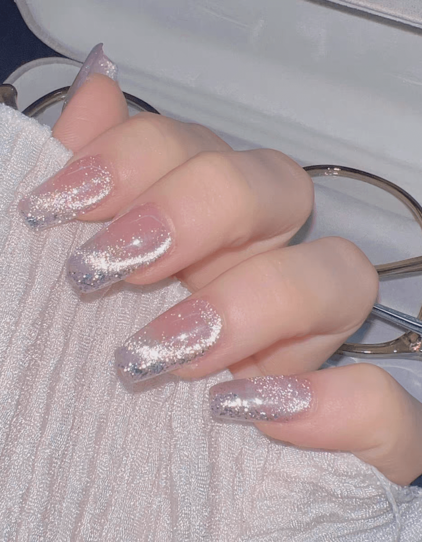 G307 - Glamorous Mocha Cat-Eye Press On Nails - Gallery - 1